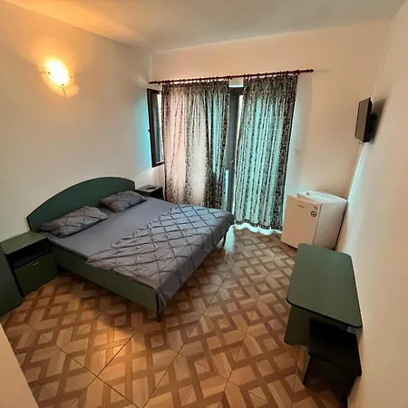 Vila Scania Guest house *